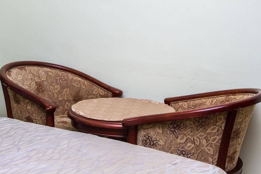 Alma House Hotel 阿克拉 外观 照片