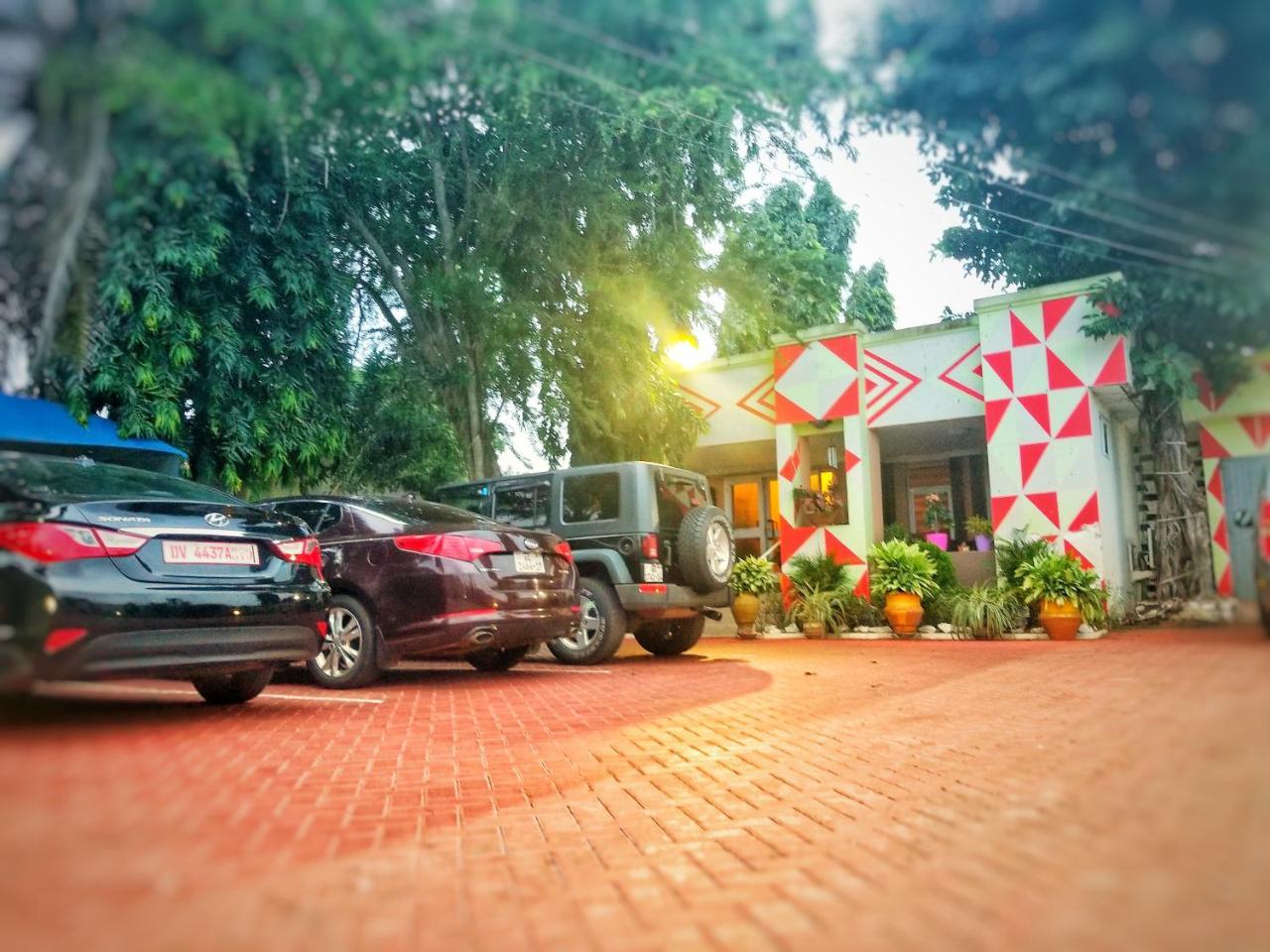 Alma House Hotel 阿克拉 外观 照片